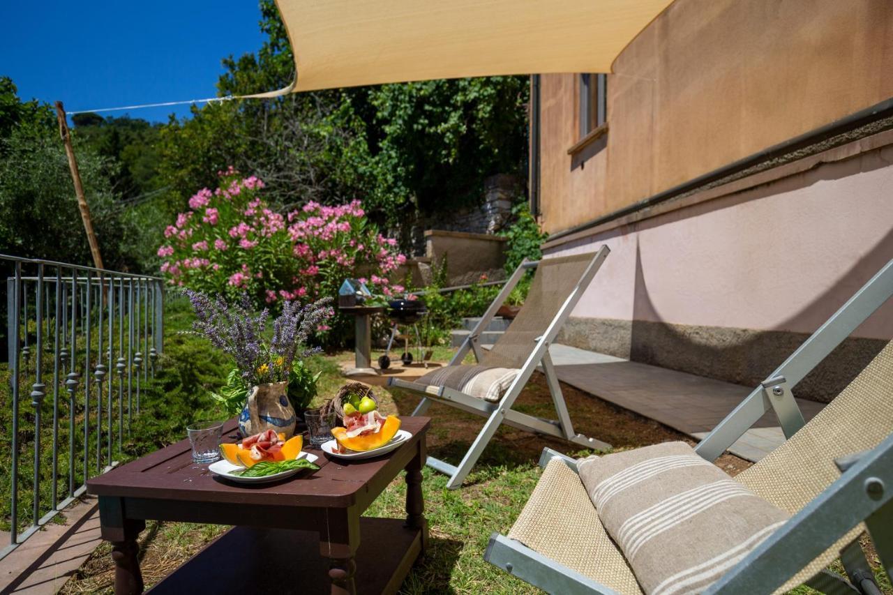 Locanda Degli Alberi Sassetta Kültér fotó