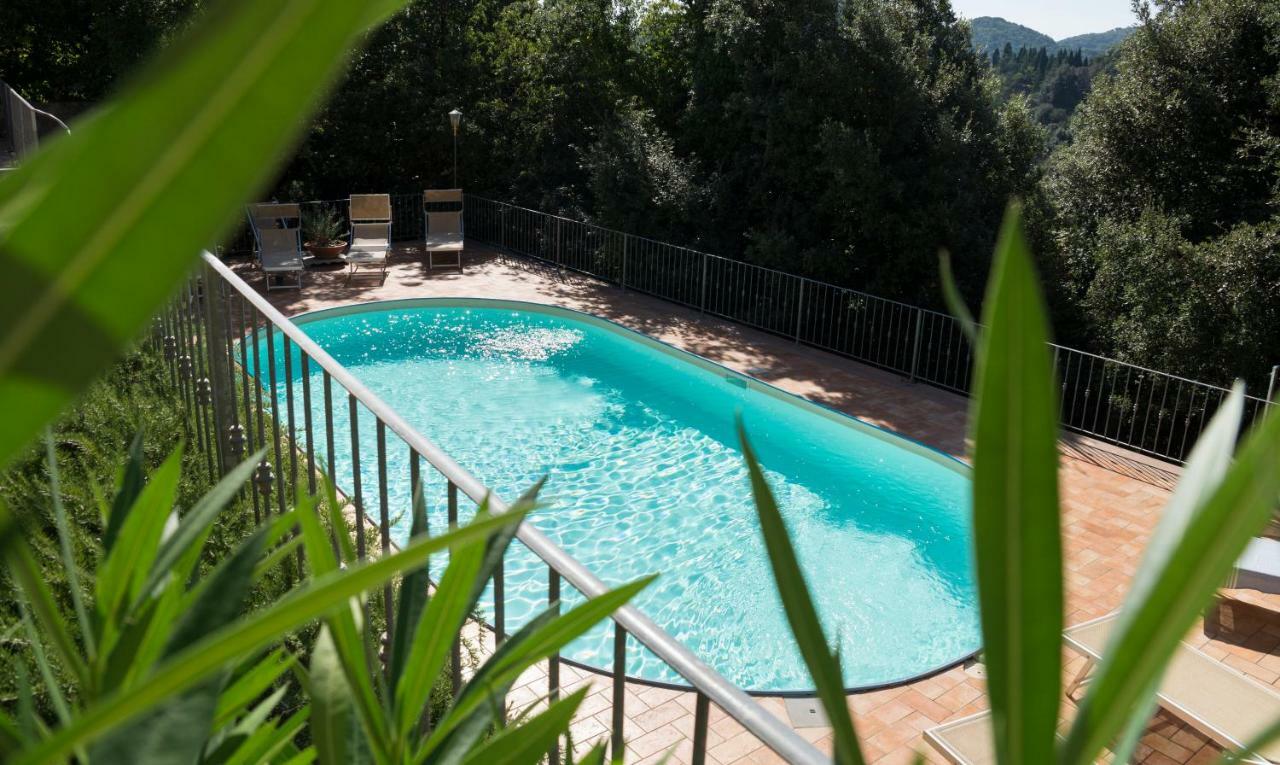 Locanda Degli Alberi Sassetta Kültér fotó